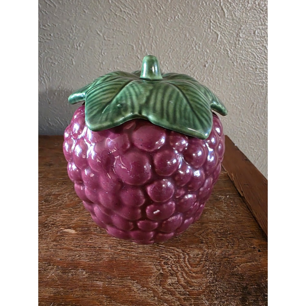 Vintage Ceramic Raspberry Lidded Jar Pink Fruit Canister Kitsch Decor 5" kitchen - Picture 2 of 8